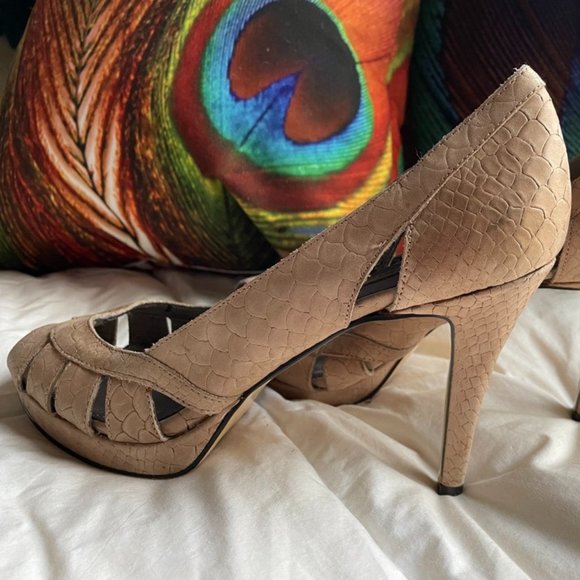Bandolino Leather sexy high heels - Picture 1 of 12